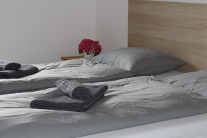 Ferienwohnung La Nicchia Vercana Schlafzimmer